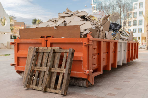 Best Garage Cleanout  in Evart, MI